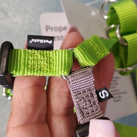 EASY WALK, dog harness. New in box. Size small. Green/gray. No-pull. - Picture 5 of 11